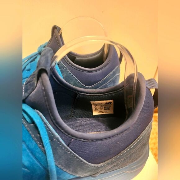 New Balance 247 Revlite Blue/Blk/White Suede Sneakers SZ.9.5 Mens Ret.$147 EUC! - Picture 7 of 10
